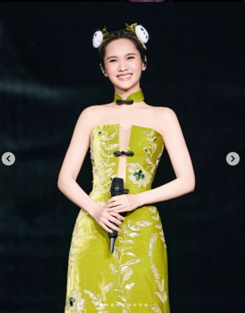 竹子」！中门大开外露一片肉色 真相照曝尊龙AG网站杨丞琳成都开唱「cos一根